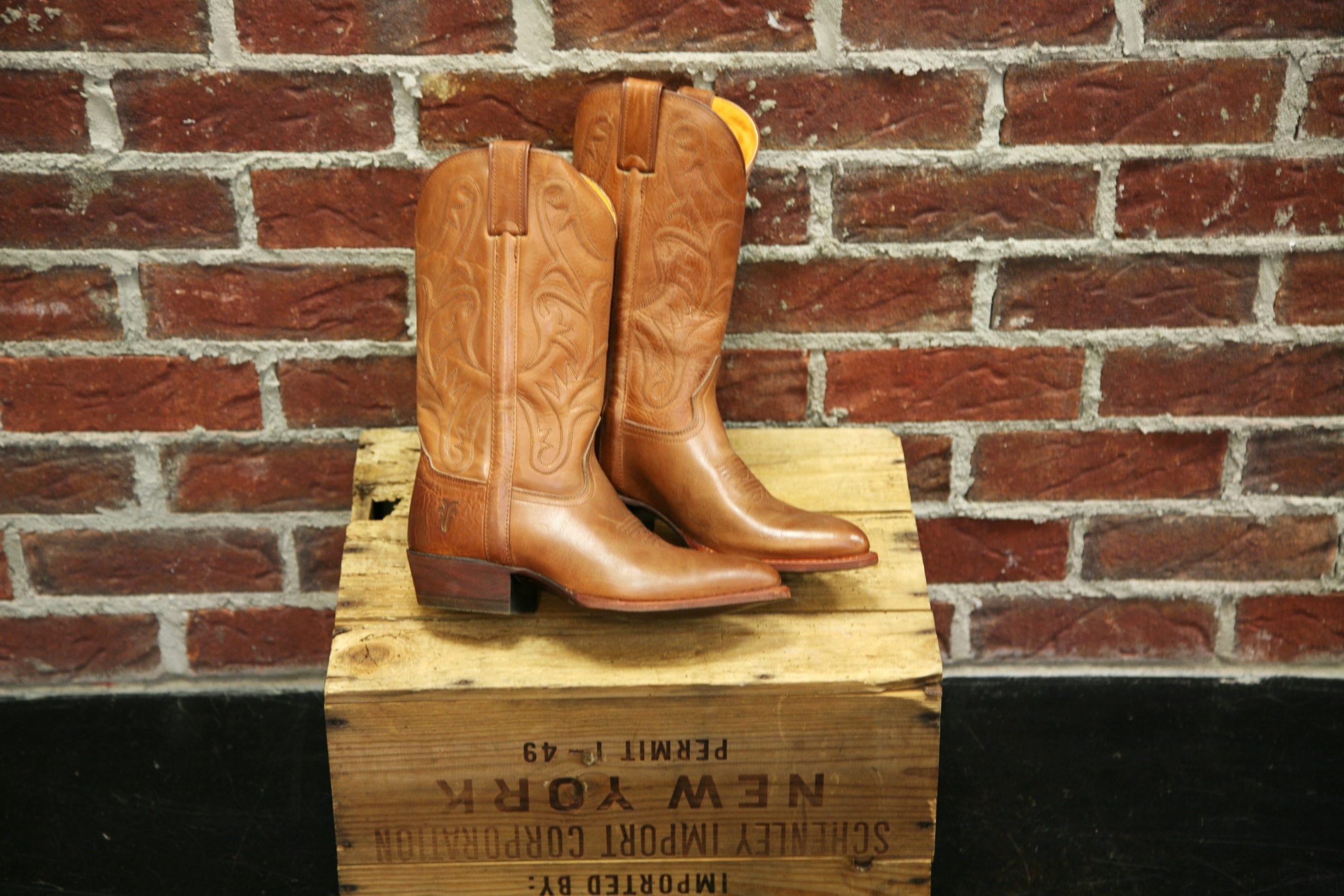 frye bruce boots